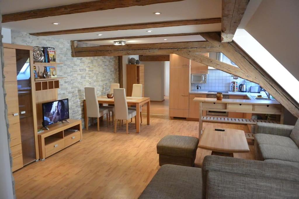 Apartment S10 In Bester Lage Stilvoll Im Zentrum Von Bayreuth Mit Klimaanlage Und Parkplatz Εξωτερικό φωτογραφία